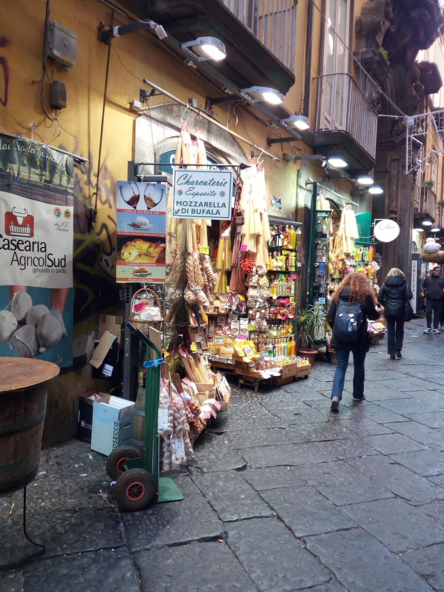Manuela Apartments Centro Storico Naples Luaran gambar